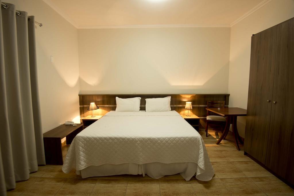 Grand Enio Hotel E Cantina Varginha  Zimmer foto